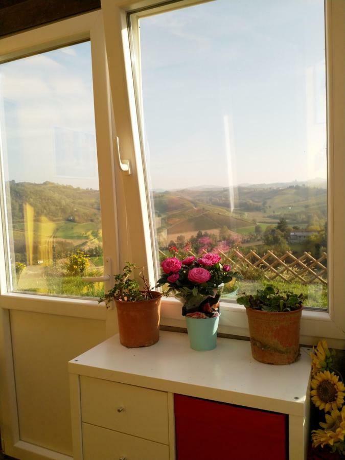 Large Secluded Villa, Fabulous Countryside Views, Beautiful Piedmonte Landscape Castelnuovo Belbo Eksteriør bilde